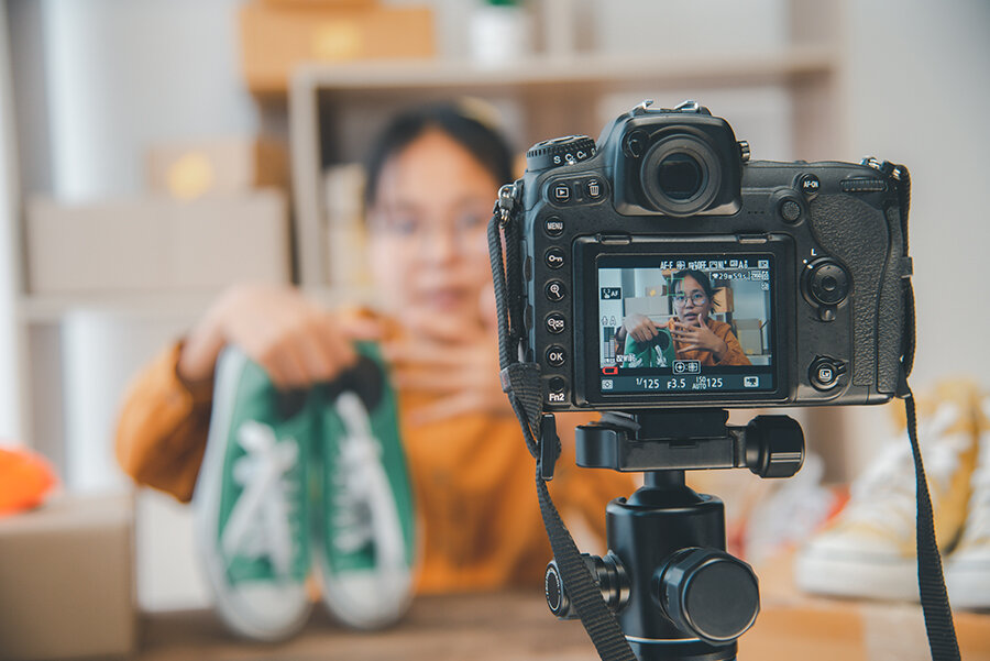 กล้อง - 7 อุปกรณ์ไลฟ์สดที่ขาดไม่ได้