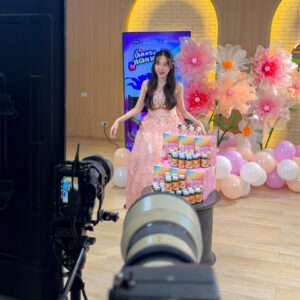 ผลงาน งานไลฟ์สด ดีลแรงแดนมหัศจรรย์ กับ ญดา นริลญา และพิม พิมประภา