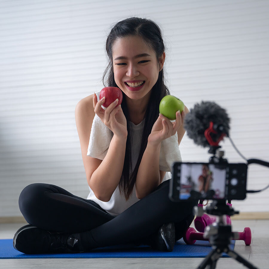 4) เทคนิค Frame / มุมกล้อง ที่ทำให้ Reels ดูโปรกว่าเดิมทันที